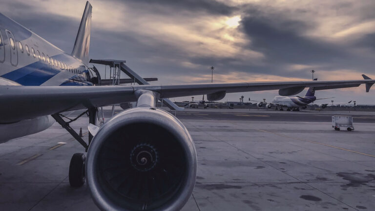 THE THINGS YOU SHOULD KNOW ABOUT AIR FREIGHT